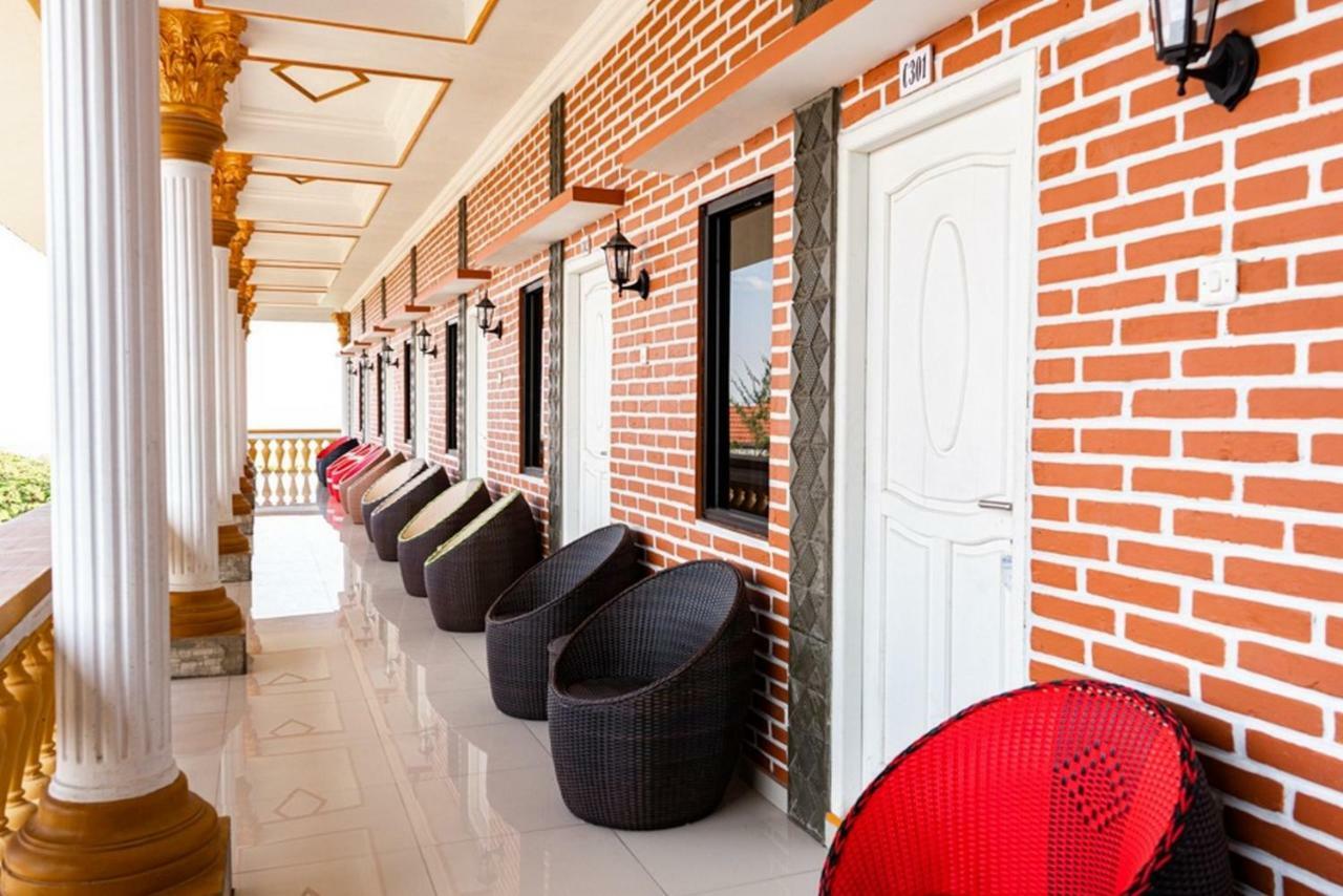 Reddoorz Near Jimbaran Market Bandungan Hotel Semarang Exterior photo